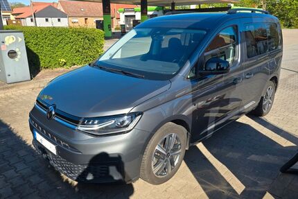 VW Caddy 128.895 km 22.400 &euro; Görzke 14828