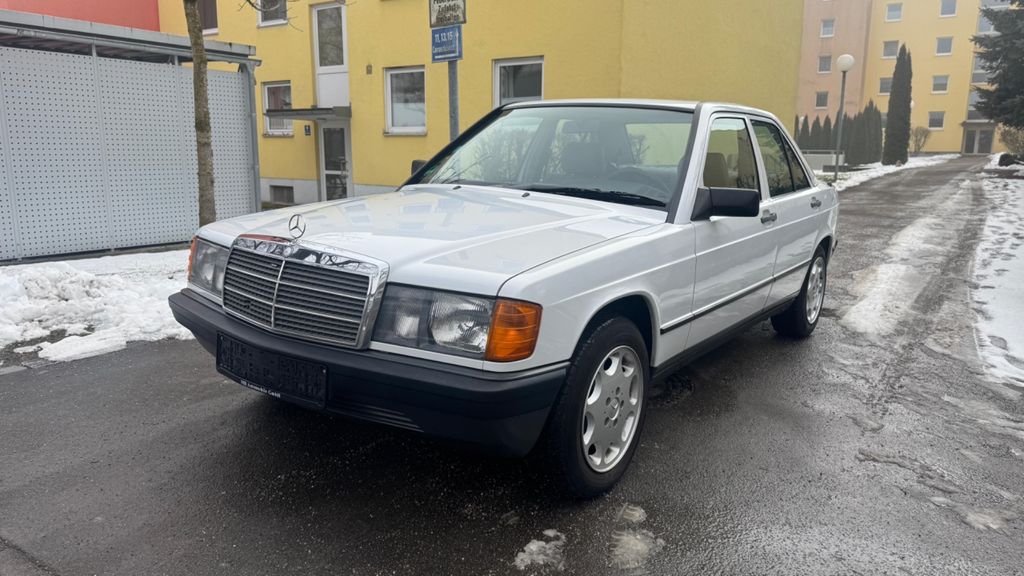 Mercedes-Benz 190 141.000 km 5.990 &euro; München 80939