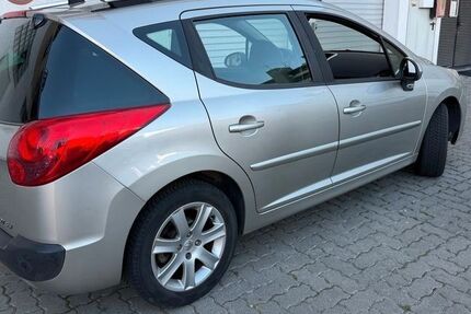 Peugeot 207 185.623 km 1.999 &euro; Ludwigshafen 67063