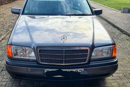 Mercedes-Benz 180 62.000 km 2.900 &euro; Delmenhorst 27751