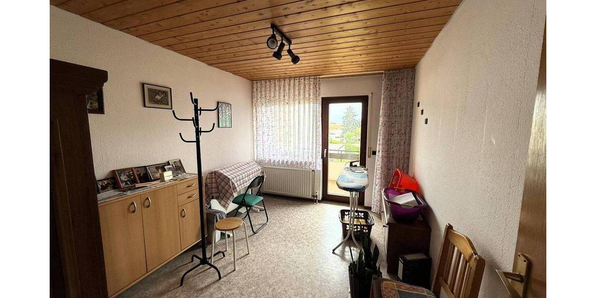 Reihenendhaus Massenbachhausen - 6 Zimmer, 143 m&sup2;, 345.000&euro; | Angebot:26318734