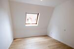 Dachgeschoßwohnung Delmenhorst - 2 Zimmer, 64 m&sup2;, 540&euro; | Angebot:26680286