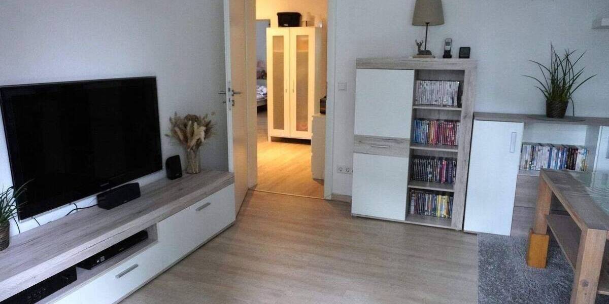 RESERVIERT! Gemütliche 4 Zimmer Wohnung mit großem Süd-Balkon in Innenstadtlage! 4 zimmer