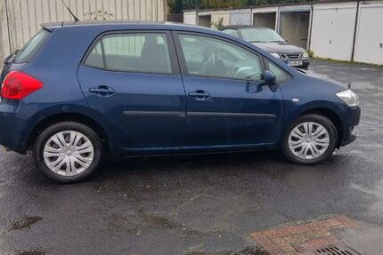 Toyota Auris 54.800 km 6.799 &euro; Bremen 28779
