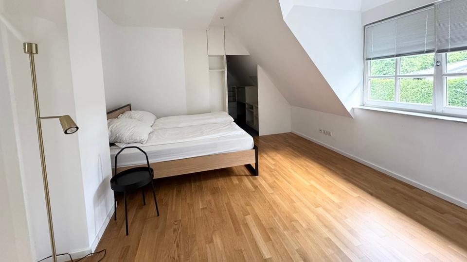 Etagenwohnung Bad Homburg vor der Höhe Gonzenheim - 3 Zimmer, 130 m&sup2;, 2.200&euro; | Angebot:26395142