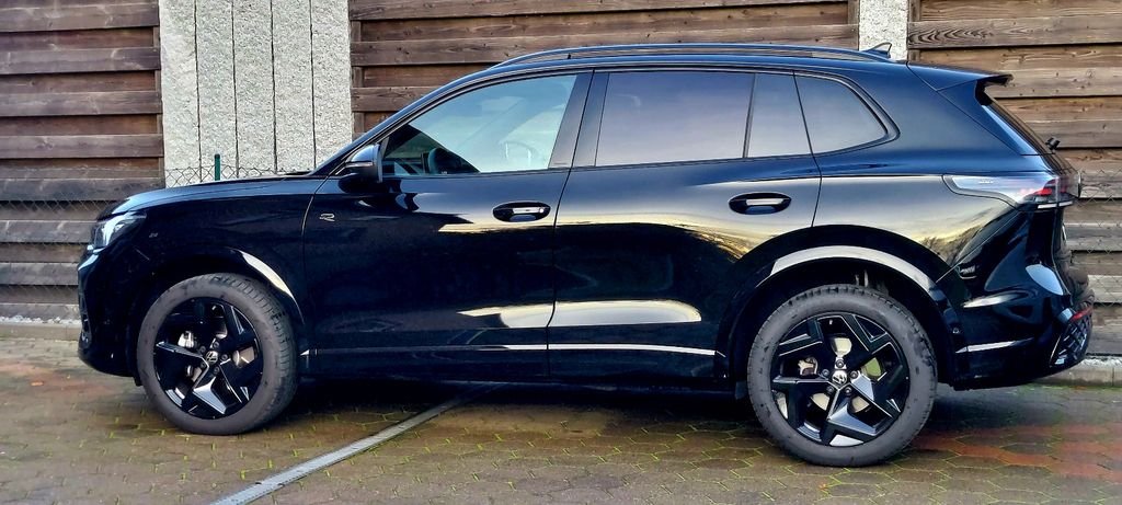 VW Tiguan 25.500 km 49.500 &euro; Bahrdorf 38459
