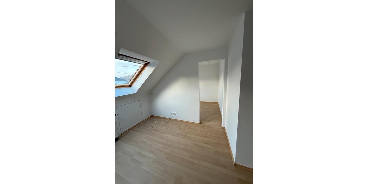 Reihenhaus Fell - 5.5 Zimmer, 150 m&sup2;, 1.290&euro; | Angebot:25501552