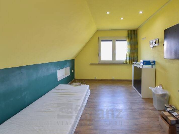 Doppelhaushälfte Zwickau Eckersbach - 3 Zimmer, 76 m&sup2;, 175.000&euro; | Angebot:26659144