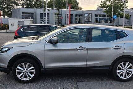 Nissan Qashqai 136.500 km 10.000 &euro; Halstenbek 25469