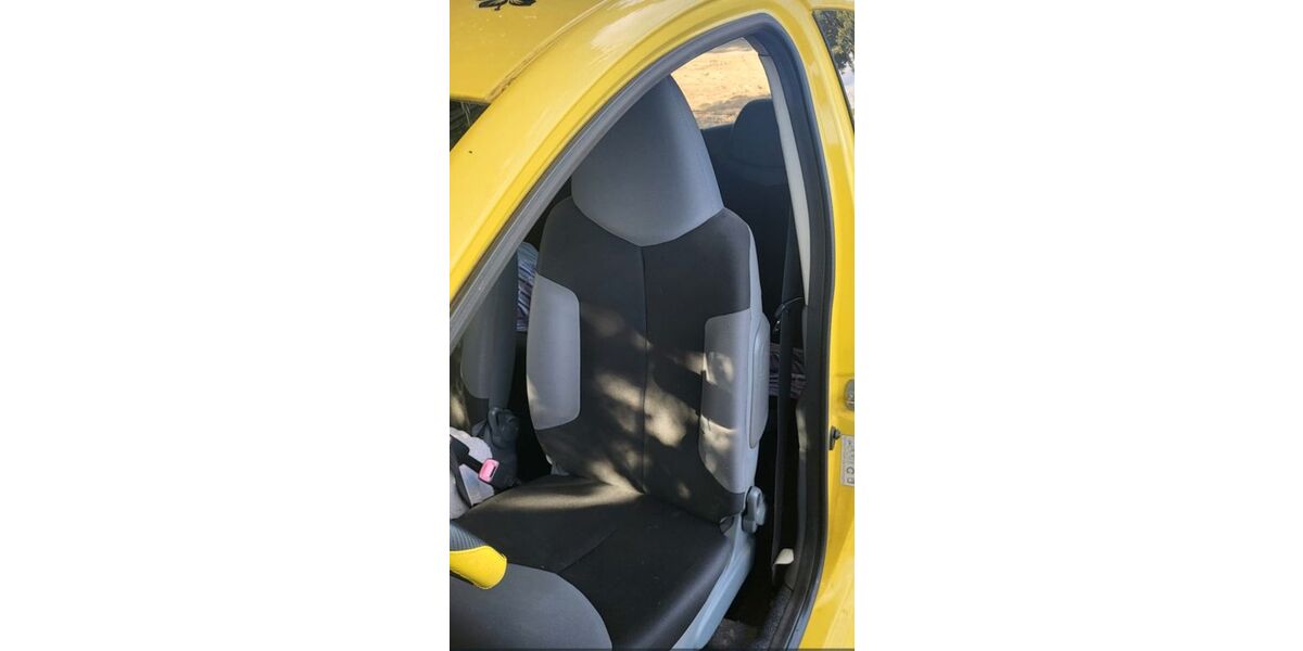 Peugeot 107 102.000 km 1.750 &euro; Wetschen 49453