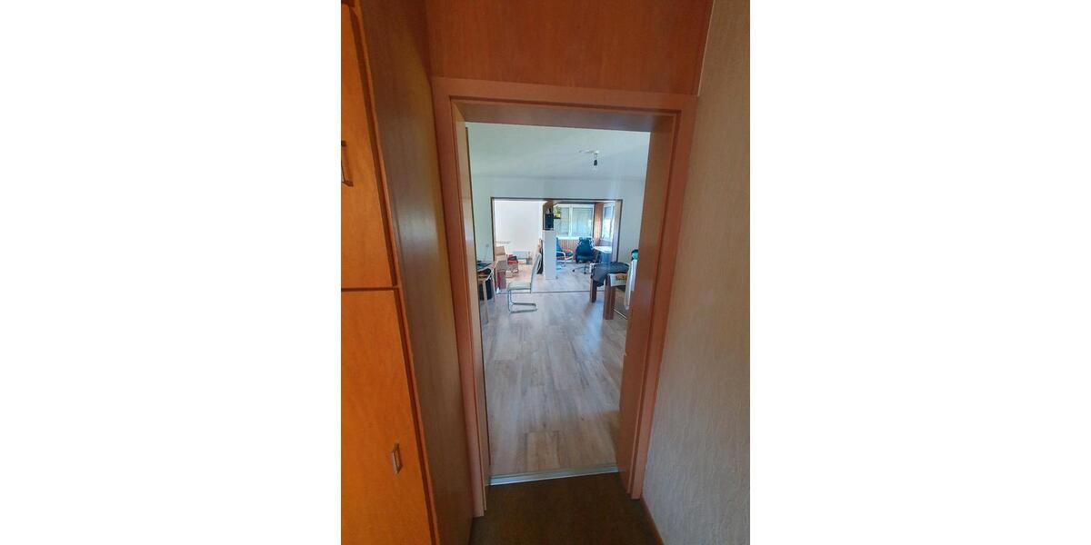 Etagenwohnung Wiehl - 3 Zimmer, 85 m&sup2;, 825&euro; | Angebot:26338761