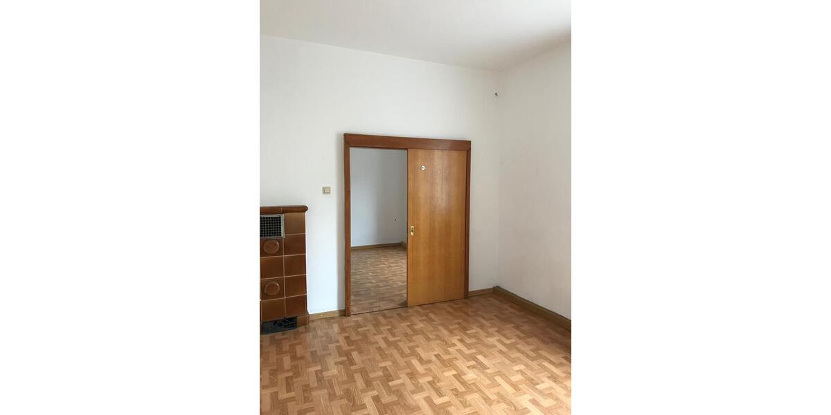 Etagenwohnung Gießen - 4 Zimmer, 92 m&sup2;, 920&euro; | Angebot:26177694