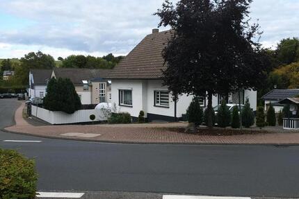 Haus Stadtkyll - 5 Zimmer, 160 m&sup2;, 275.000&euro; | Angebot:24524325