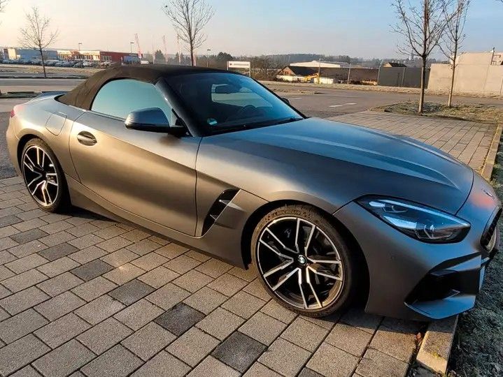 Z4 M40i
