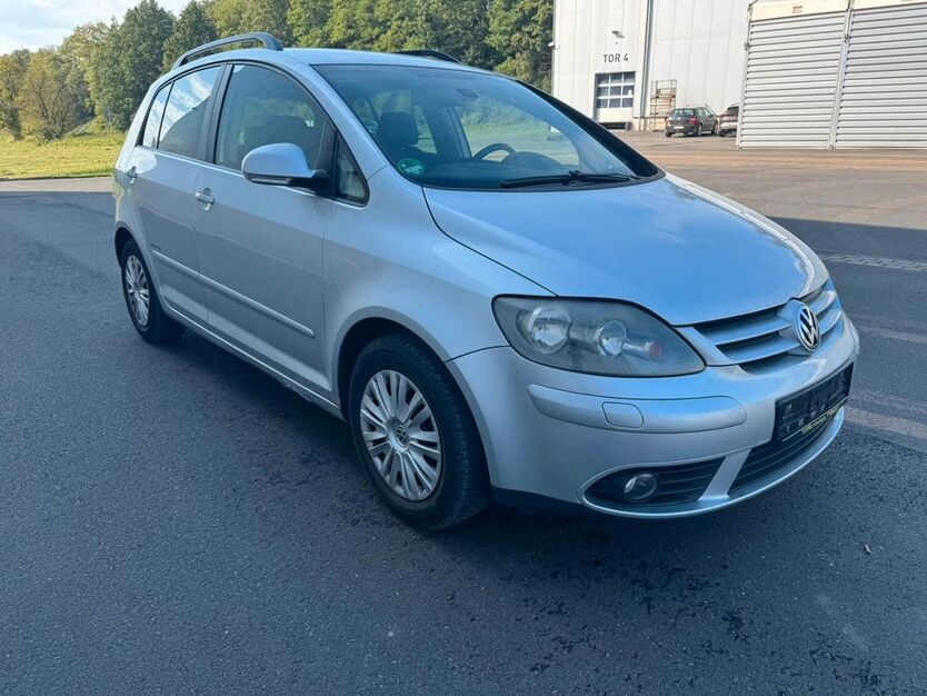 VW Golf 221.000 km 1.950 € Rauschenberg 35282