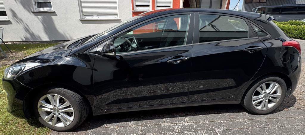 Hyundai i30 165.000 km 5.700 &euro; Jockgrim 76751