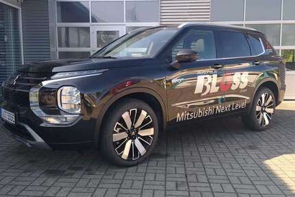 Mitsubishi Outlander 3.000 km 56.900 € Adorf 08626