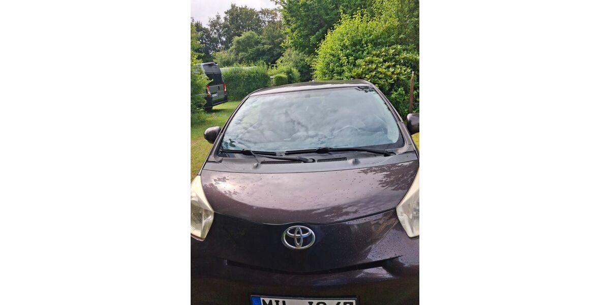 Toyota IQ 124.500 km 3.400 &euro; RÖLLBACH 63934