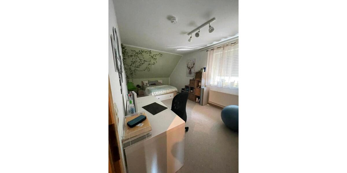 Doppelhaushälfte Freiberg - 5 Zimmer, 125 m&sup2;, 365.000&euro; | Angebot:26999342