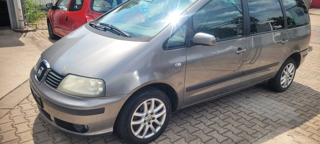 Seat Alhambra 256.015 km 1.100 &euro; Karlsruhe 76189