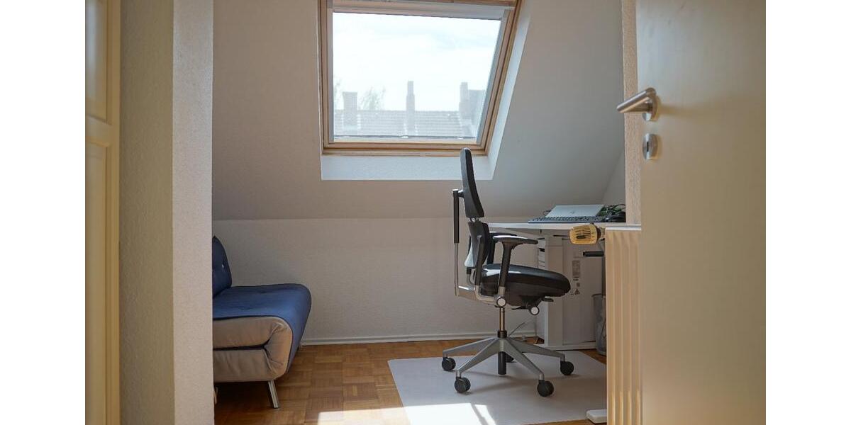 Dachgeschoßwohnung Essen Stadtbezirk II - 4 Zimmer, 95 m&sup2;, 379.000&euro; | Angebot:26288282