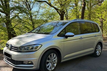 VW Touran 143.500 km 17.750 &euro; Uslar 37170