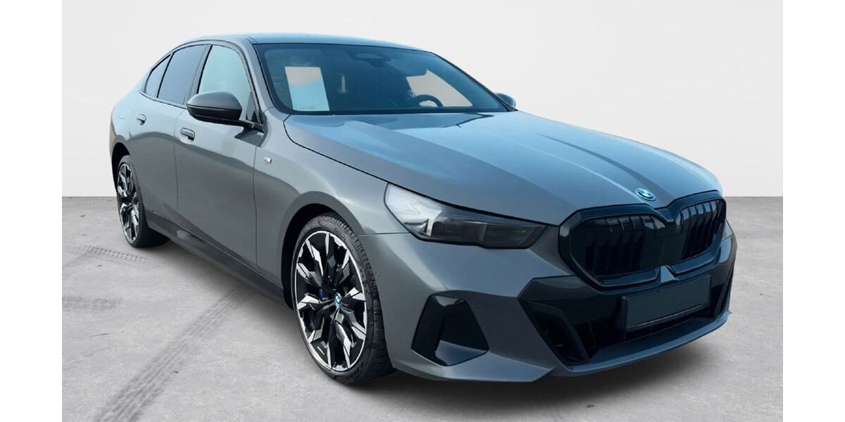 BMW 550 5.900 km 77.690 &euro; Braunschweig 38112