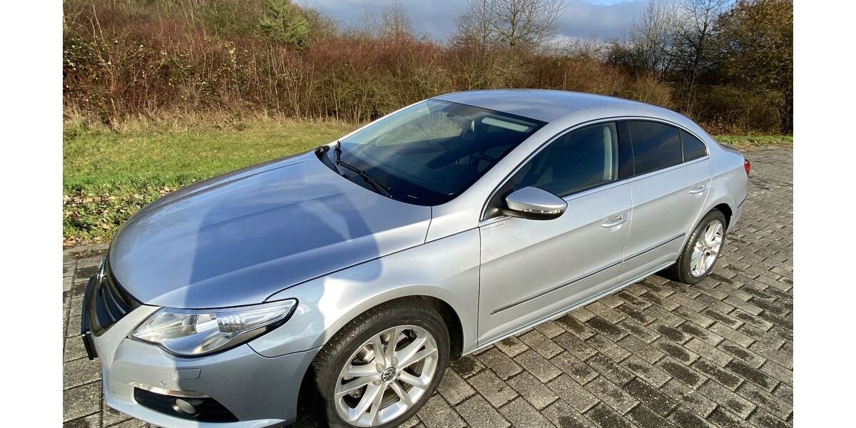VW Passat 92.500 km 10.200 &euro; Niederkassel 53859