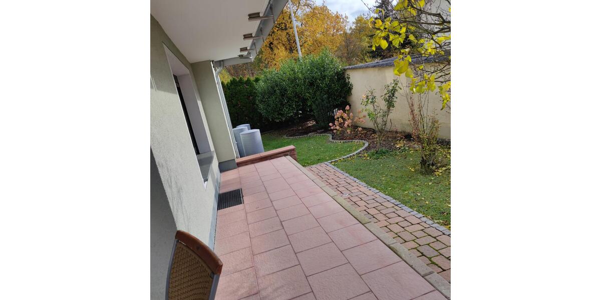 Sanierte 3-Zimmer Wohnung mit Terrasse zimmer