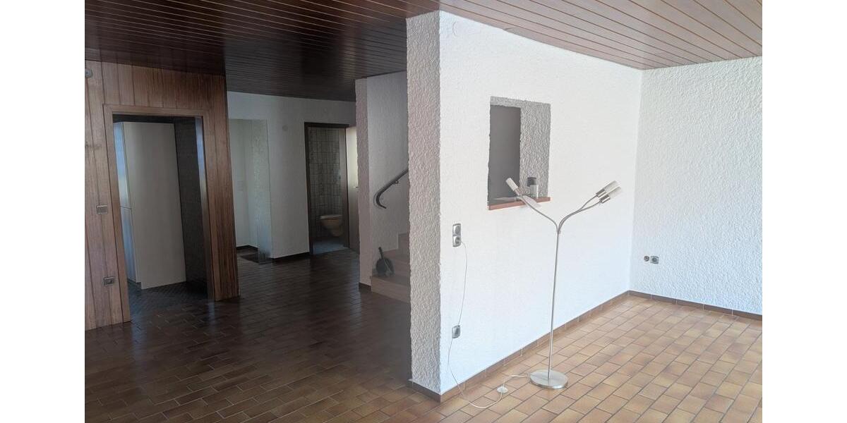 Reihenhaus Pfungstadt - 6.5 Zimmer, 155 m&sup2;, 1.590&euro; | Angebot:26035820