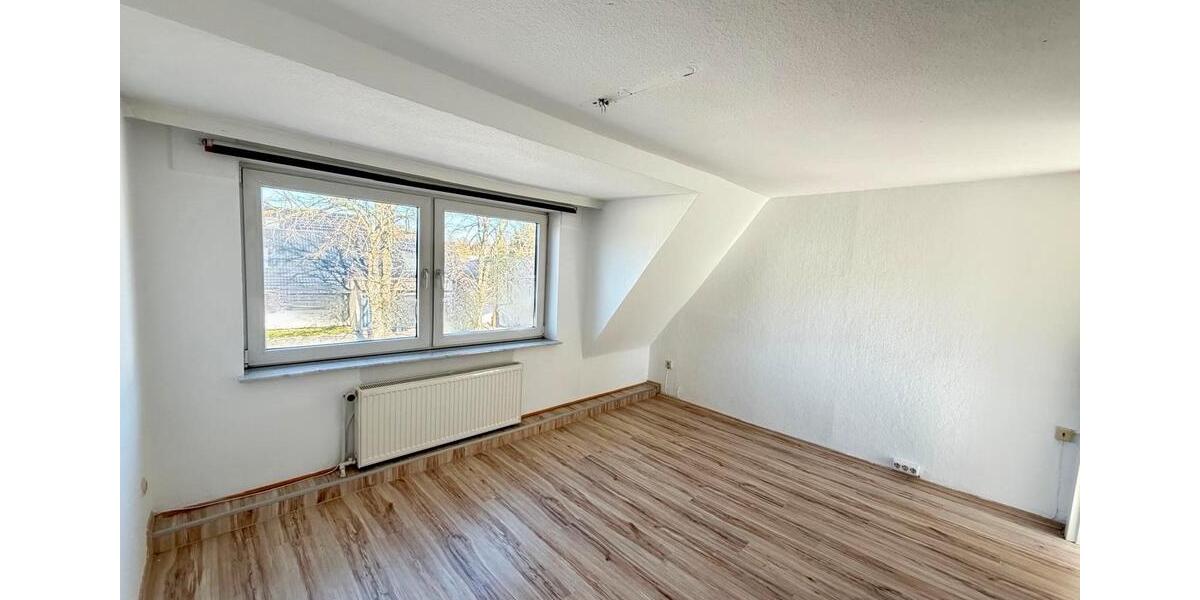 Doppelhaushälfte Sörup - 7.5 Zimmer, 217 m&sup2;, 395.000&euro; | Angebot:26268101
