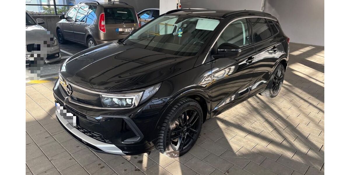 Opel Grandland (X) 122.000 km 15.790 &euro; München 81825