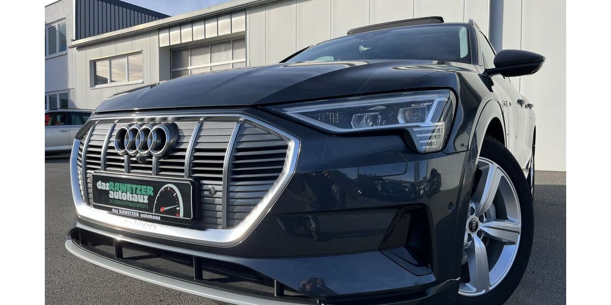 Audi e-tron 28.214 km 30.860 &euro; Marktredwitz 95615