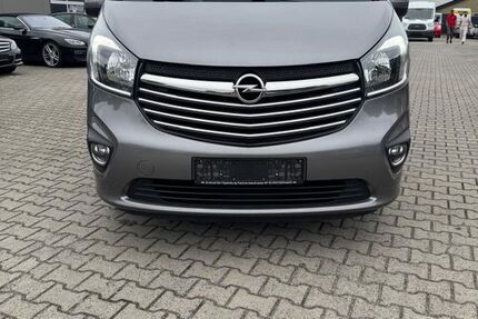 Opel Vivaro 130.000 km 21.500 &euro; Papenburg 26871