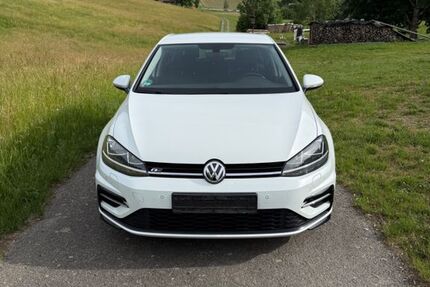 VW Golf 130.000 km 12.400 &euro; Spiegelau 94518