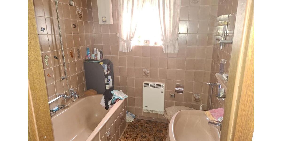 Einfamilienhaus Saarwellingen - 4 Zimmer, 93 m&sup2;, 110.000&euro; | Angebot:26739303