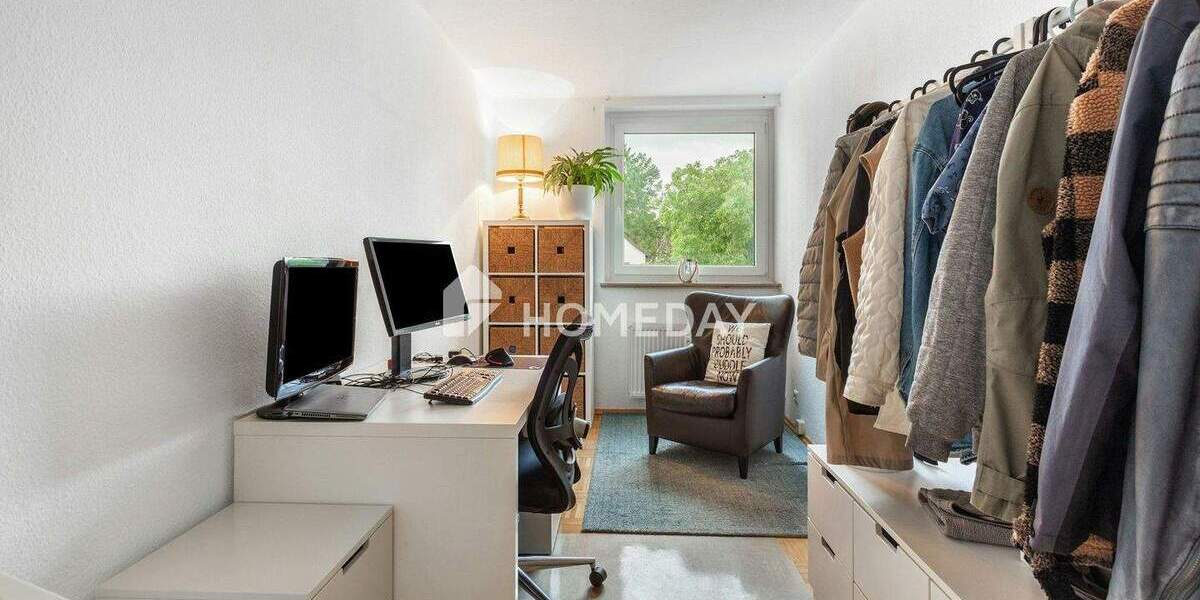 Erbbauzins: Helle 3-Zimmer-Wohnung mit Loggia - ca. 76 Quadratmeter in der ersten Etage 3 zimmer