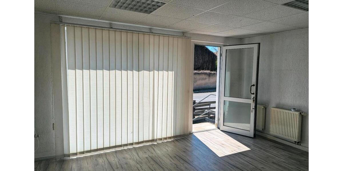 Hochparterre Ortrand - 2 Zimmer, 32 m&sup2;, 190&euro; | Angebot:26400384