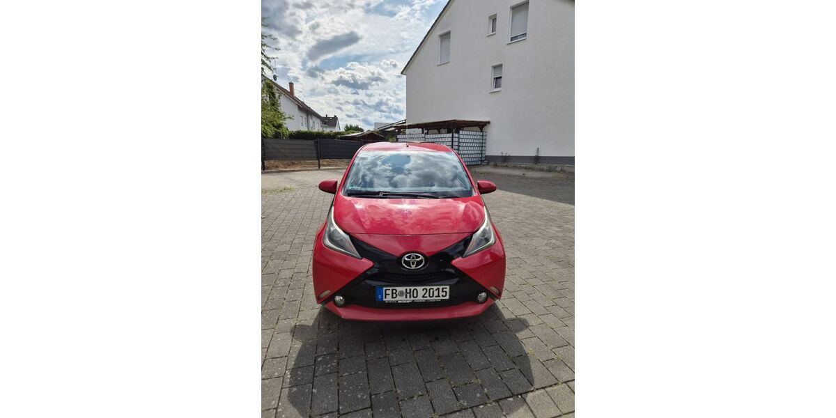 Toyota Aygo (X) 90.995 km 7.000 &euro; Rosbach 61191