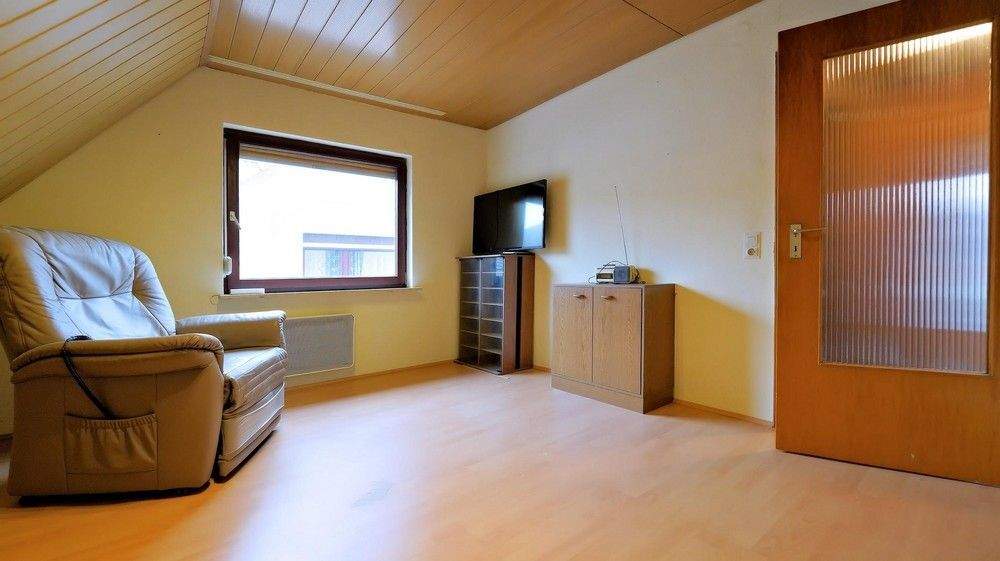 Doppelhaushälfte Heilbronn Neckargartach Neckargartach - 7 Zimmer, 136 m&sup2;, 275.000&euro; | Angebot:24608403