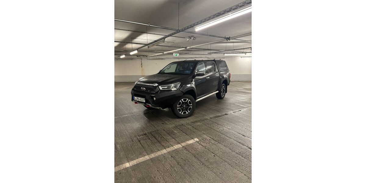 Toyota Hilux 91.000 km 57.000 &euro; Berlin 12683
