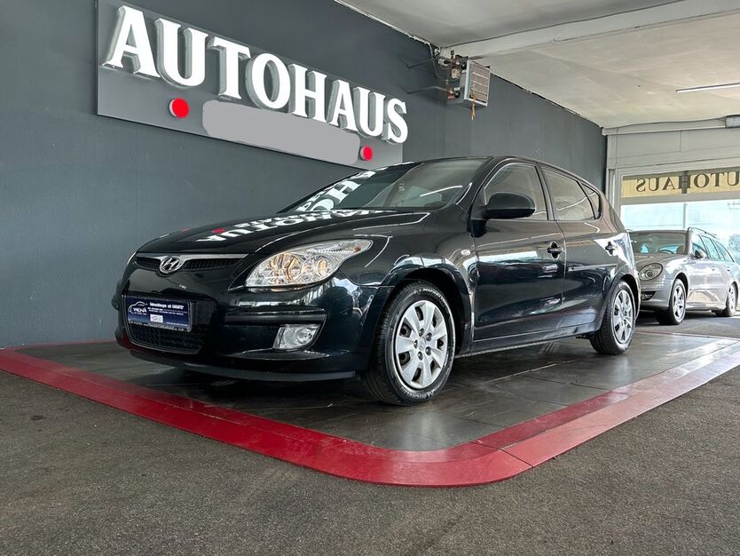 Hyundai i30 216.000 km 2.300 € Stapelfeld 22145