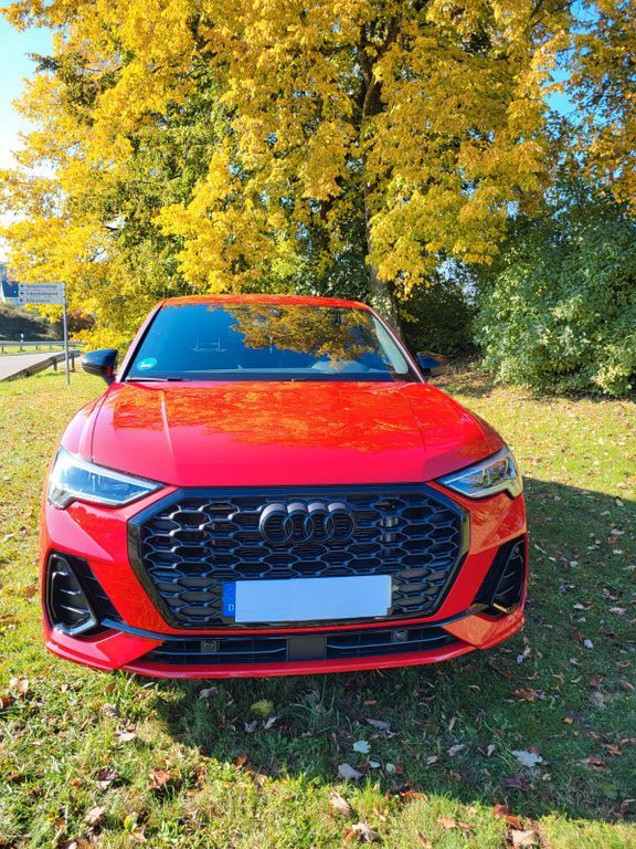 Audi Q3 15.500 km 46.300 € Altmannstein 93336