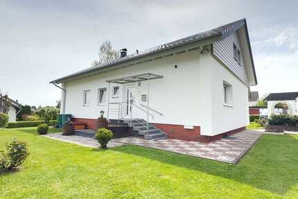 Haus Königsfeld im Schwarzwald - 4.5 Zimmer, 118 m&sup2;, 529.000&euro; | Angebot:26432890