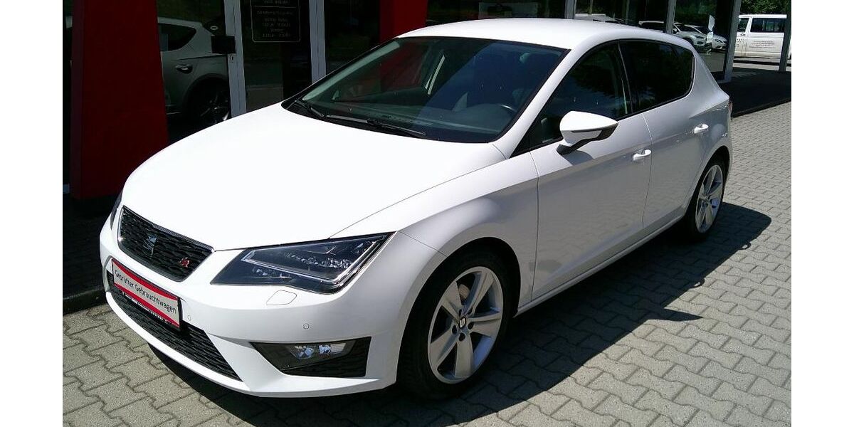 Seat Leon 110.681 km 10.900 &euro; Steinigtwolmsdorf 01904