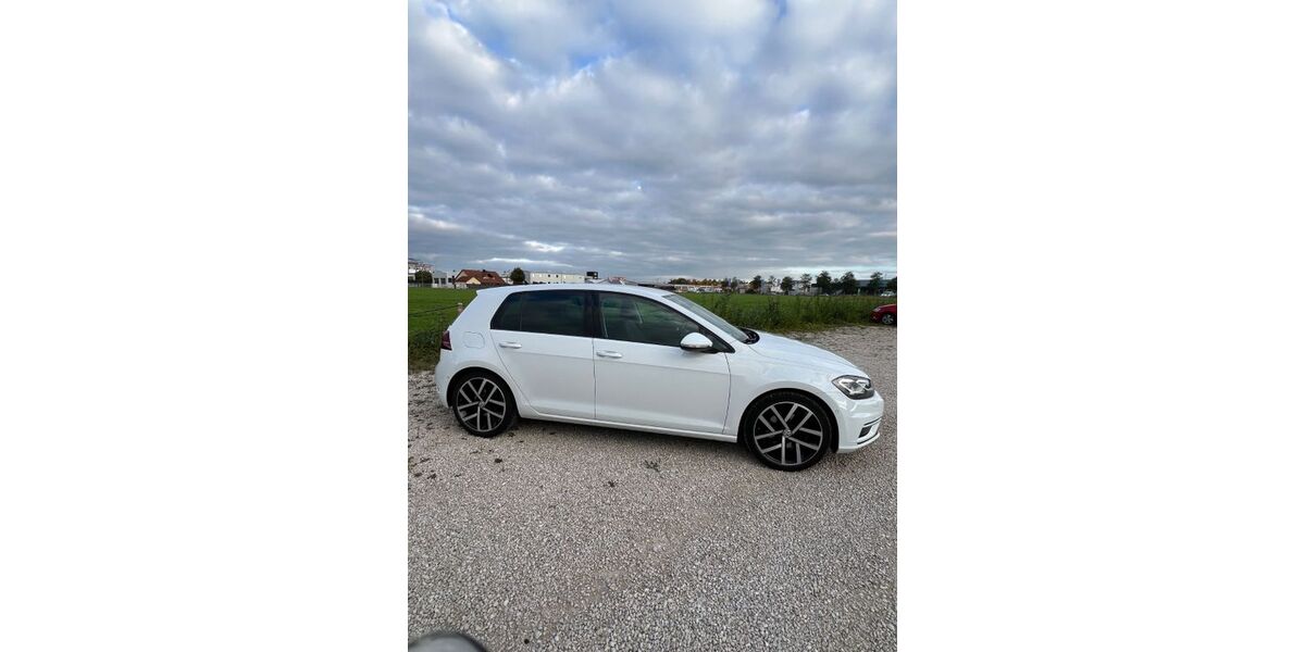 VW Golf 99.980 km 15.950 &euro; Augsburg 86169
