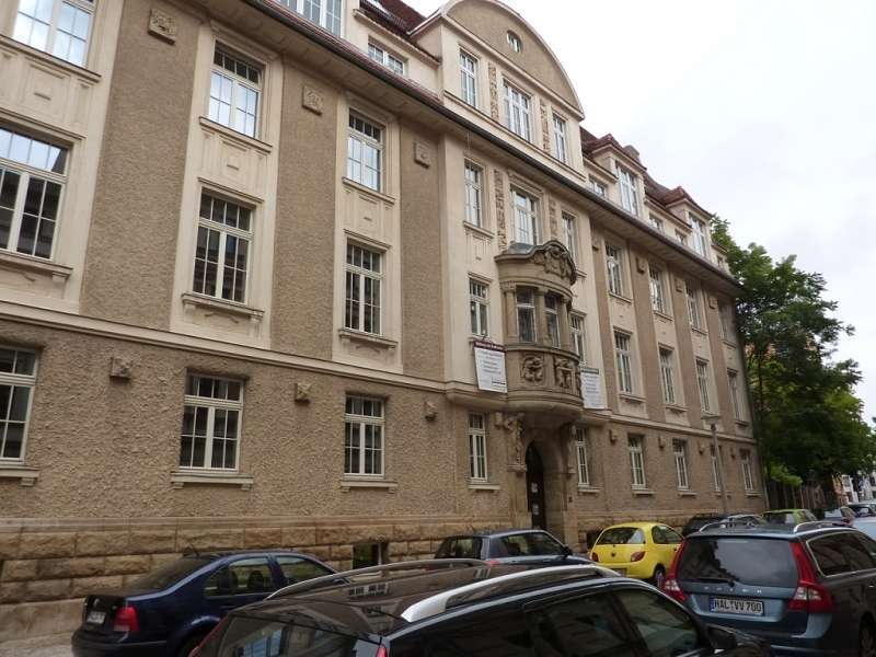 Wohnung zum Mieten in Halle 420 € 42 m²