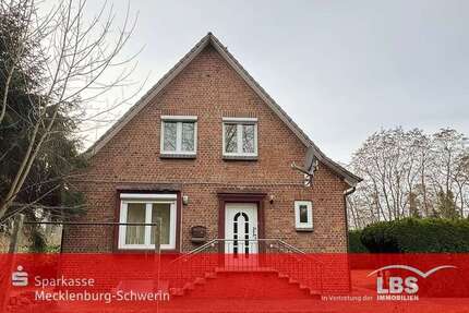 Haus zum Kaufen in Lübz 169.000 € 119 m² 4.5 zimmer