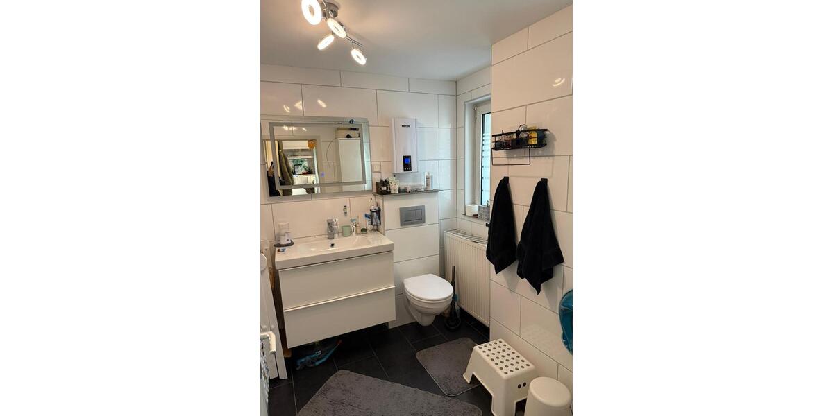 Doppelhaushälfte mit eigenem Garten ab 15.04.2026 zu vermieten 4.5 zimmer