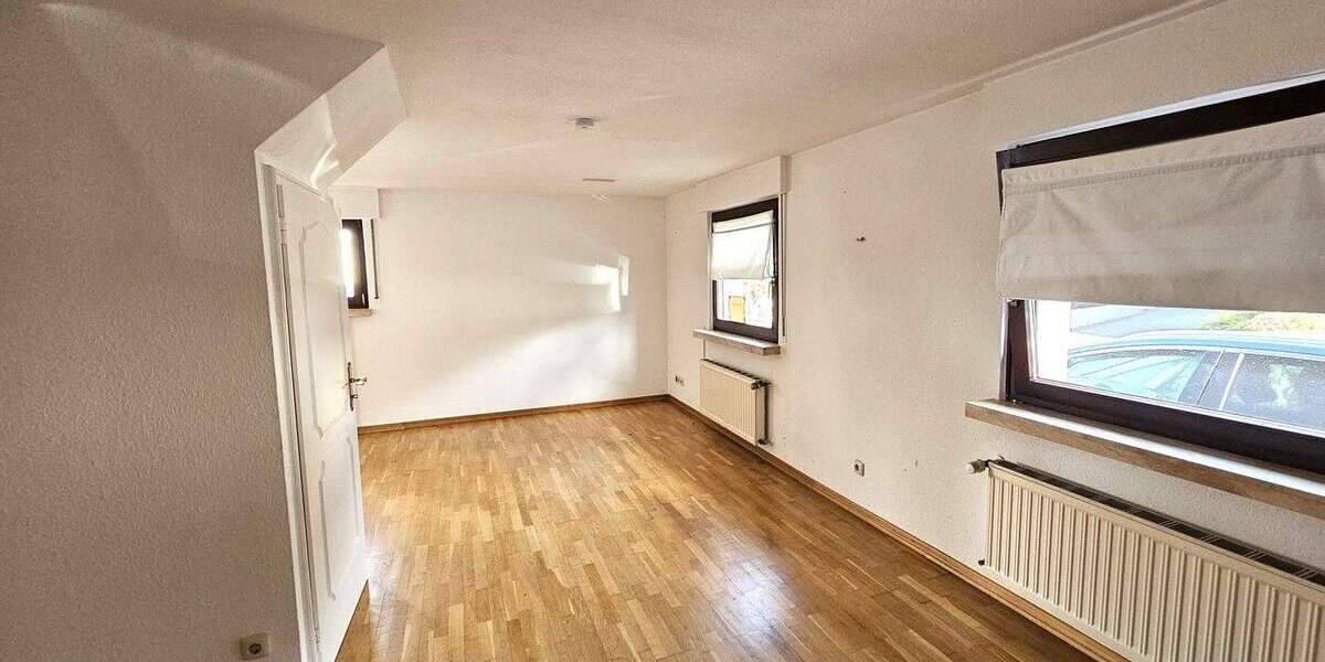 Reihenendhaus Trier Weismark-Feyen - 7 Zimmer, 155 m&sup2;, 449.000&euro; | Angebot:25743585